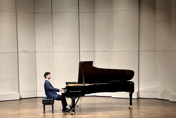 Qifan Wu Performing Piano
